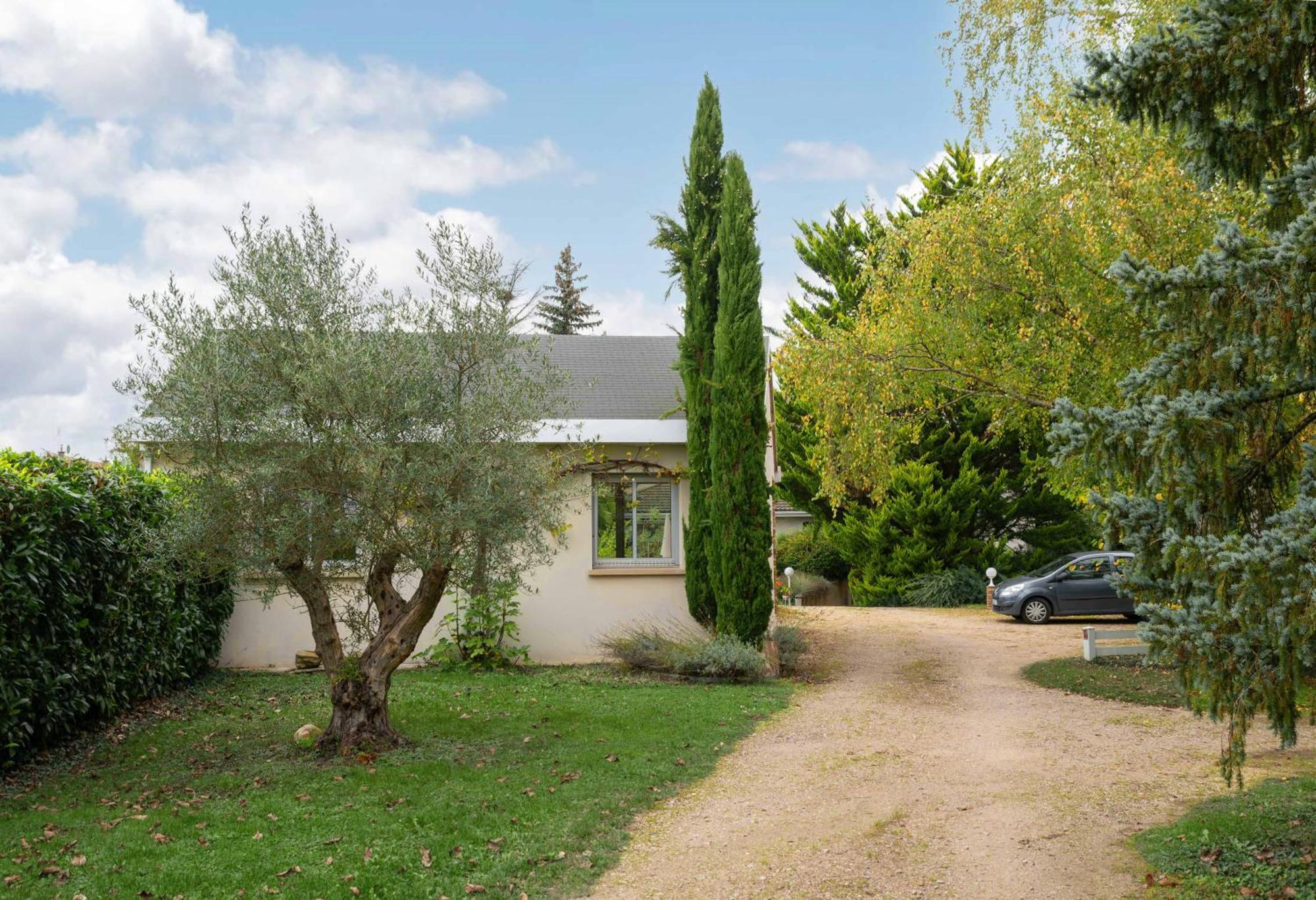 La Petite Maison Gannat Εξωτερικό φωτογραφία